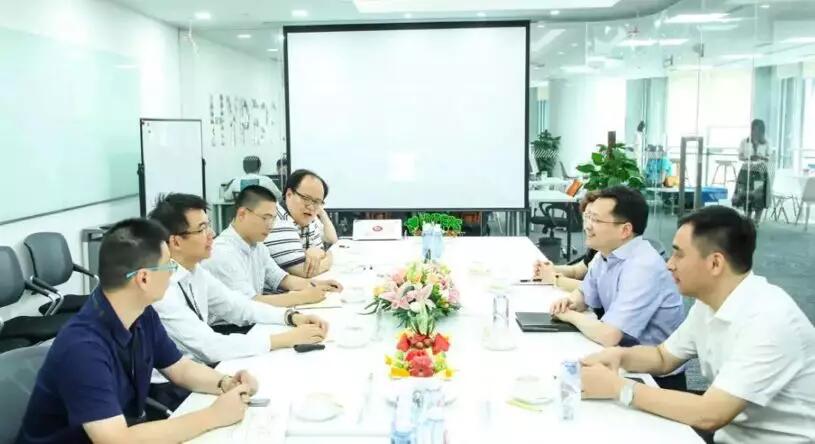 【合作伙伴】宏路數(shù)據(jù)大數(shù)據(jù)技術(shù),助力政府實現(xiàn)精準(zhǔn)企業(yè)服務(wù) 【合作伙伴】宏路數(shù)據(jù)大數(shù)據(jù)技術(shù),助力政府實現(xiàn)精準(zhǔn)企業(yè)服務(wù)